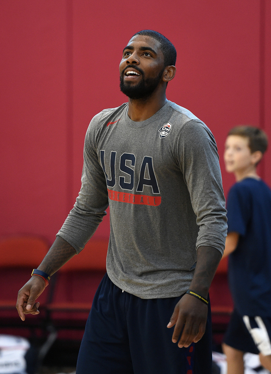 赛道平坦且 赛道平坦且